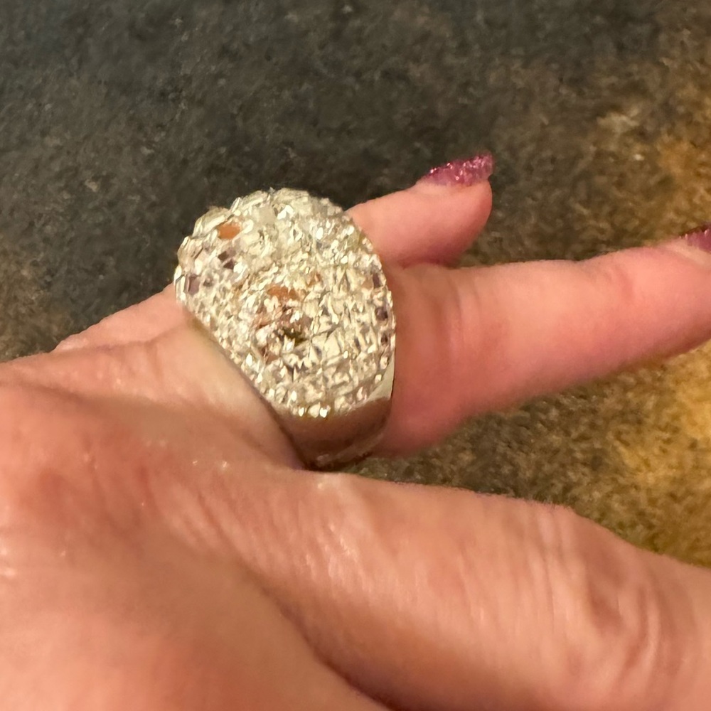 SWARVORSKI CRYSTAL RING - Picture 5 of 5